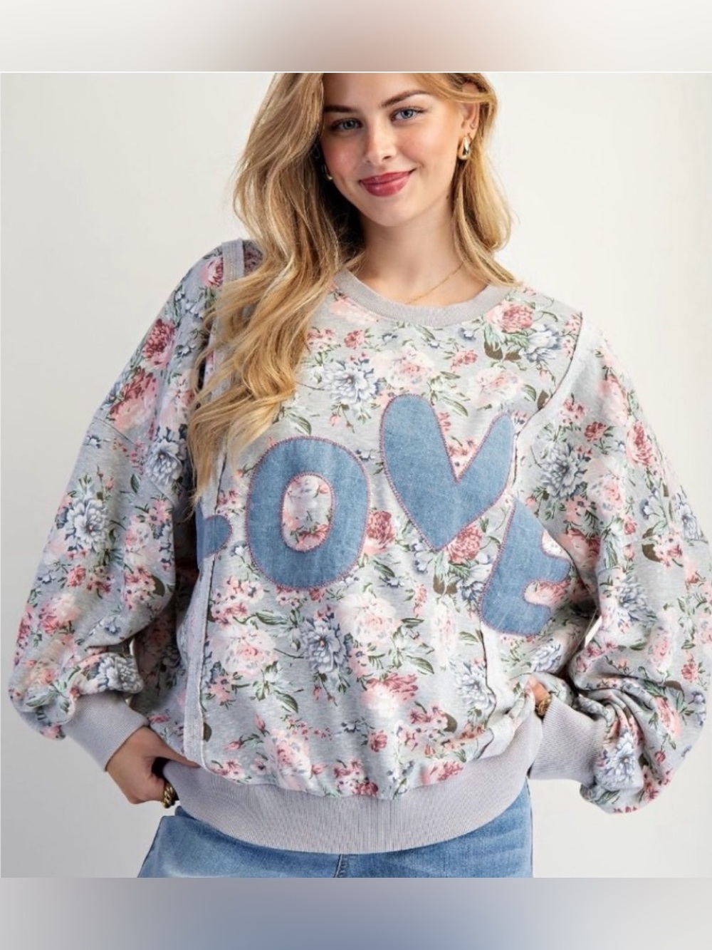 Easel Floral 'LOVE' Pullover Sweatshirt